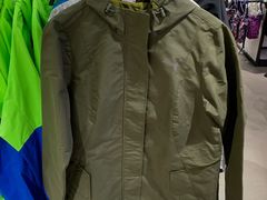 -唯品会(北京国瑞城店)