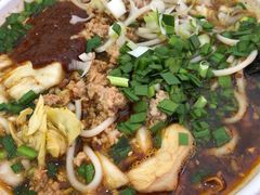 -点食坊莲花白米线