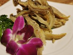 香酥小溪鱼-龙井壹号·茶缘山景宴(龙井村店)