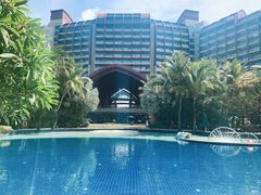 -三亚湾海居铂尔曼度假酒店