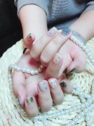 -杉惠素颜美妆皮肤管理中心