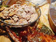 -洱火云南酸菜牛肉火锅(石景山当代商城店)