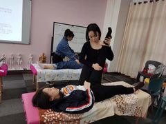 -爱月宝月嫂·育儿嫂(哈尔滨总店)