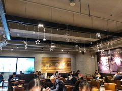 大堂-星巴克(上海虹桥南丰城办公楼店)