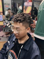 -贝勒爷专业男发