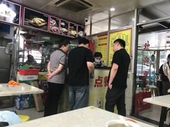 -华威达牛庄(黄埔大道西店)