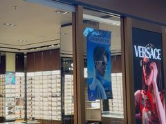 -LensCrafters亮视点·OAKLEY精选(静安嘉里中心店)