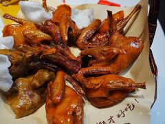 -鸽子侯·家宴·平价海鲜(市图书馆店)