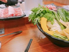 -呷哺呷哺(哈尔滨红博购物广场店)