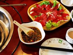 -鲁朗纳麦石锅鸡庄园
