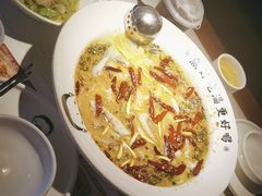 -江渔儿酸菜鱼(奥园广场金发购物中心店)