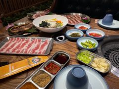 -明洞阿姨·韩式酱蟹烤肉·创意料理(三元桥店)