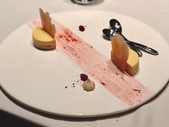 -GreyWhale灰鲸餐厅(武汉国际广场店)