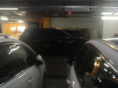 -金狮广场-停车场