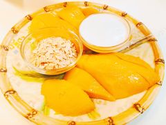 -志龙皇冠吃货椰子铺