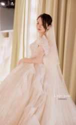 -Lady  Jane高端婚纱礼服馆