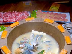 蒸汽长江黑洄鱼-滇小鱼·云南野生菌火锅(上杭路店)