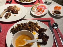 -锦厨国际自助餐厅 · 云端景观 (昆明索菲特大酒店)