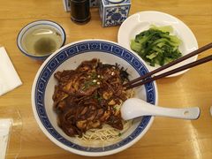 -沪西老弄堂面馆(定西路店)