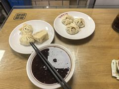 -小胖包子王(光明楼店)
