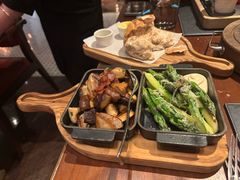 -恰餐厅及酒吧 CHAR Bar & Grill (北京丽都皇冠假日店)
