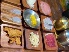 -银米·云南传统过桥米线(双廊黑金冠店)