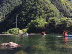 -安吉龙王山峡谷漂流