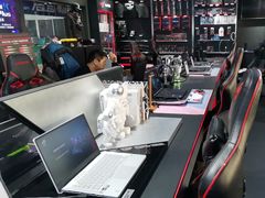 -ROG玩家国度(烟台众诚店)