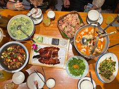 -老滇山寨•云南特色菜•地方菜•民族风情歌舞表演(金碧店)