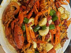 -老东镇啤酒屋海鲜加工·蒸汽海鲜·海鲜烧烤(台东店)