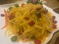 酸辣土豆丝-海尔巴格新疆餐厅(东来兴店)