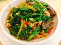 菜甫芥兰咸肉炒河粉-老东风菜馆·潮汕大排档
