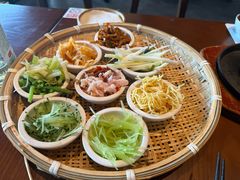 -包整·丝娃娃(一览甲秀楼风景店)