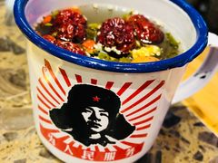 -沪小二炭火蛙锅(淮海中路美食不夜城店)