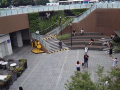 -URBAN REVIVO(七宝领展广场店)
