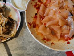 -野山舂·贵州现舂酸汤牛肉(民生路店)