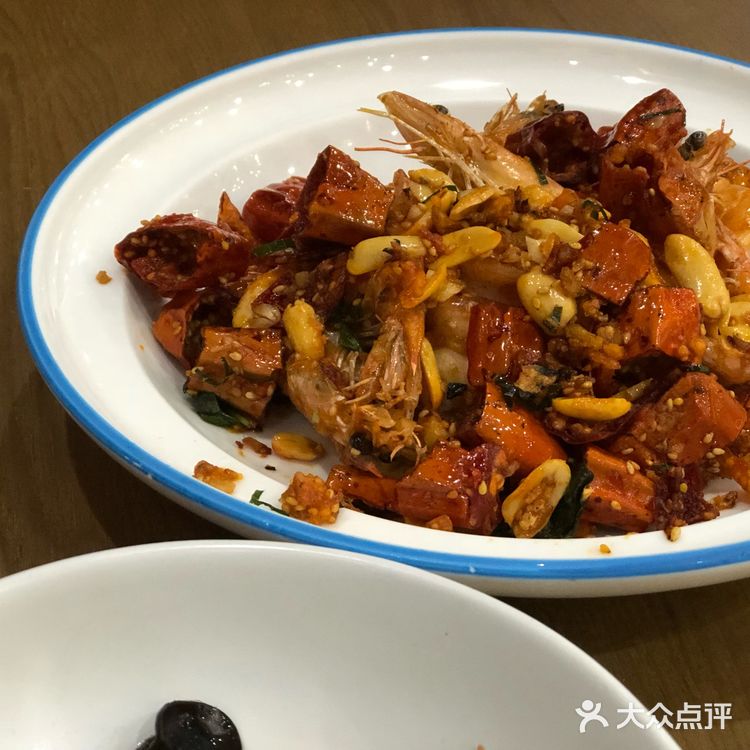 味道难以言喻 ，另外，不知道是去的点不对还是服务员太