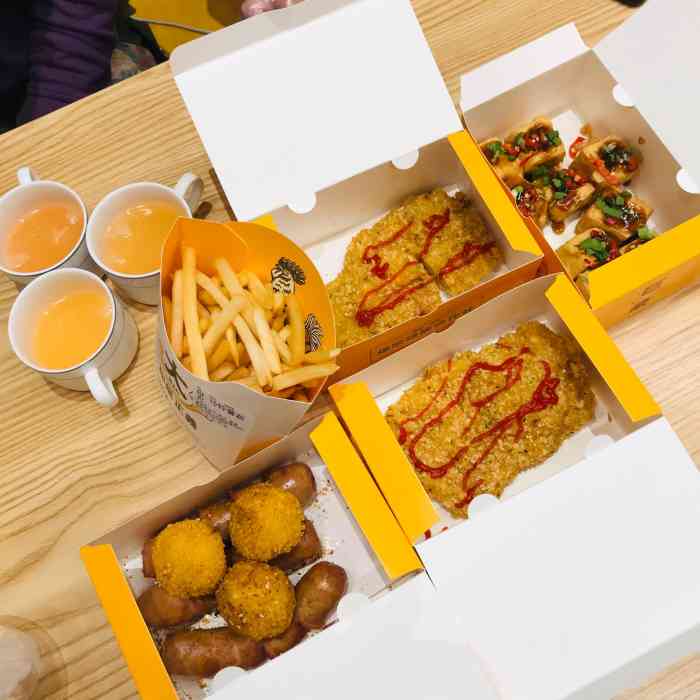 豪派鸡排(同和店)-"[薄荷]环境:在同和d出口天健创意园,.