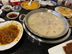 -老来福·非遗酸汤兔(凯旋路店)