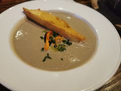 -1886德国汽车餐厅(外滩十六铺码头店)