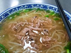 -日欣特色米粉(东宝店)