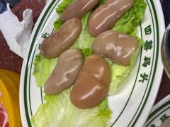 -四囍码头海鲜烧烤自助火锅(外滩南京东路悦荟广场店)
