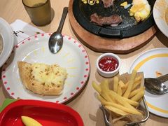 -菲滋意式餐厅(温岭银泰城店)