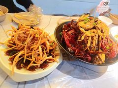 -巴厘龙虾·榜首油焖大虾(音乐学院·沿江酒馆店)