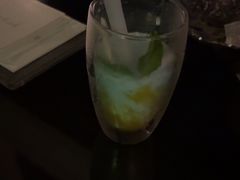 -亚龙湾喜来登·美景台大堂吧