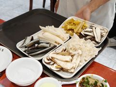 -菌之家·专业纯野生菌火锅·特色炒菌
