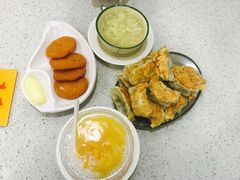 煎饺-芬芳甜品(同福路店)