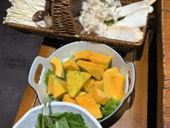 -围炉·云南铜瓢牛肉火锅(桐柏路店)