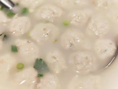 小船鱼丸汤-小船渔村•大连菜•大连焖鱼(黄河路店)