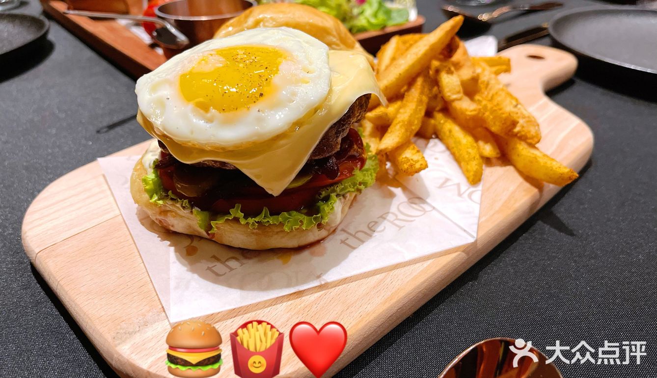 酒吧里的brunch套餐，可以吹爆！